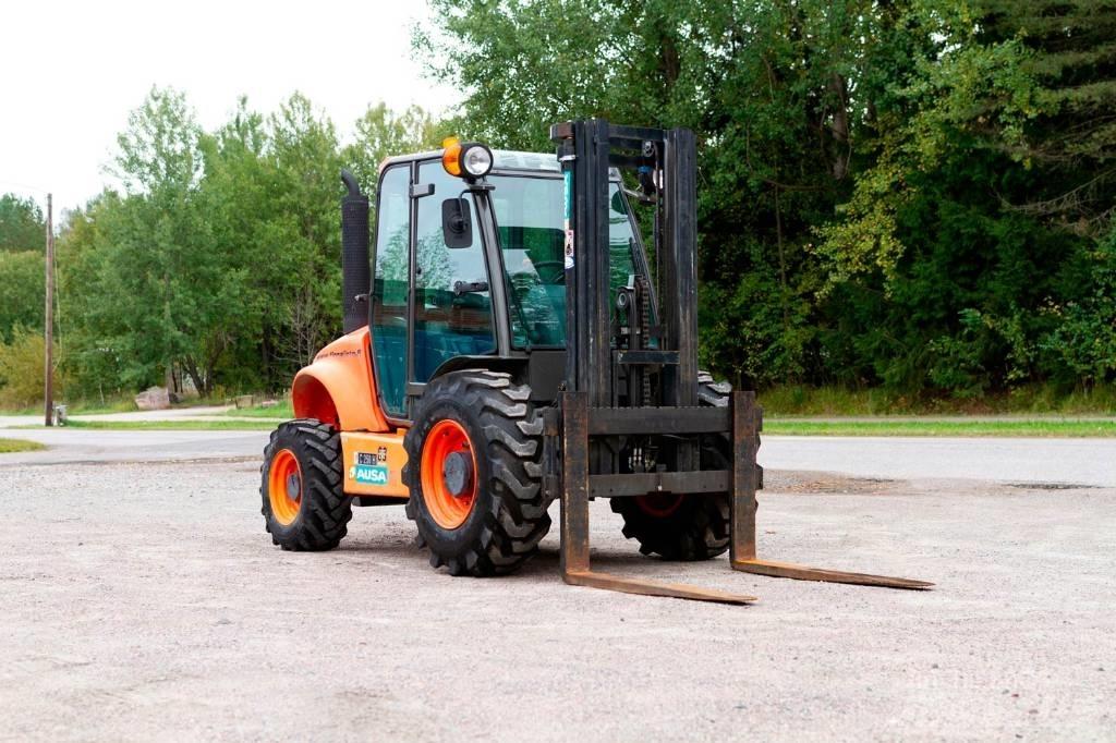 Ausa C 250 H Terénní vysokozdvižné vozíky