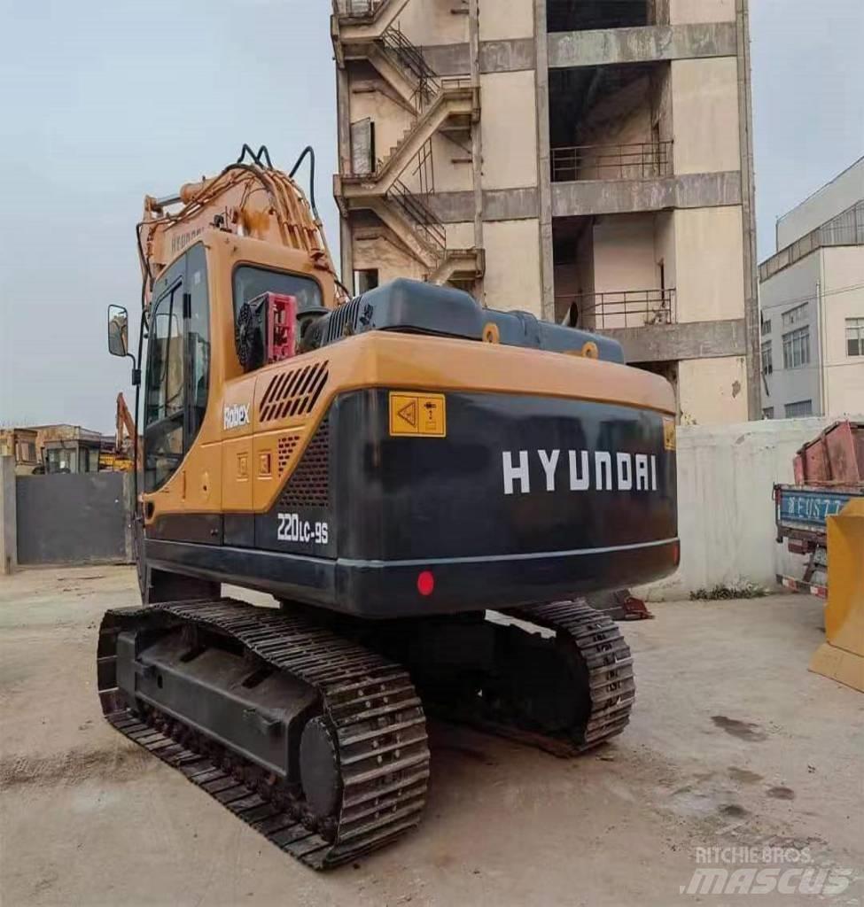 Hyundai R220LC-9S Pásová rýpadla