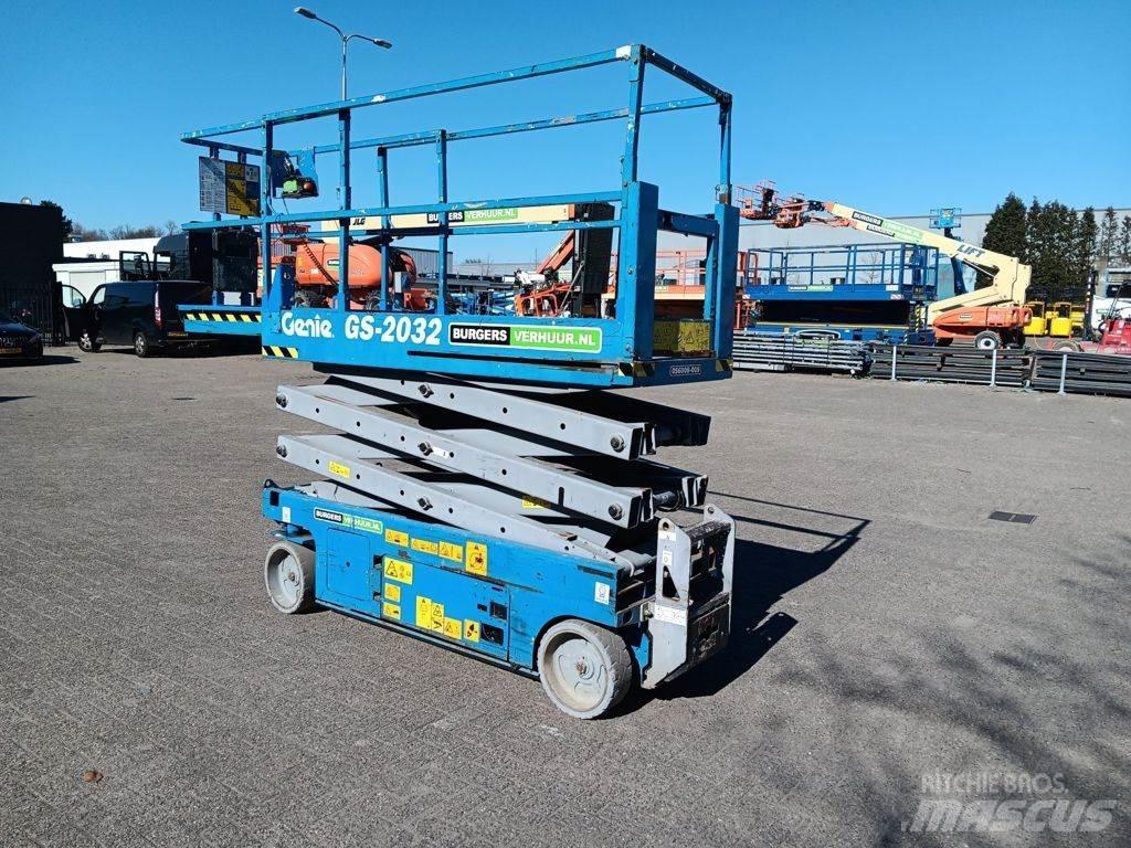 Genie GS2032 Nůžková zvedací plošina