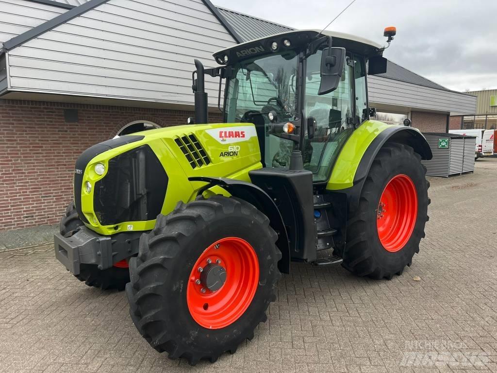 CLAAS Arion 610 CIS Traktory