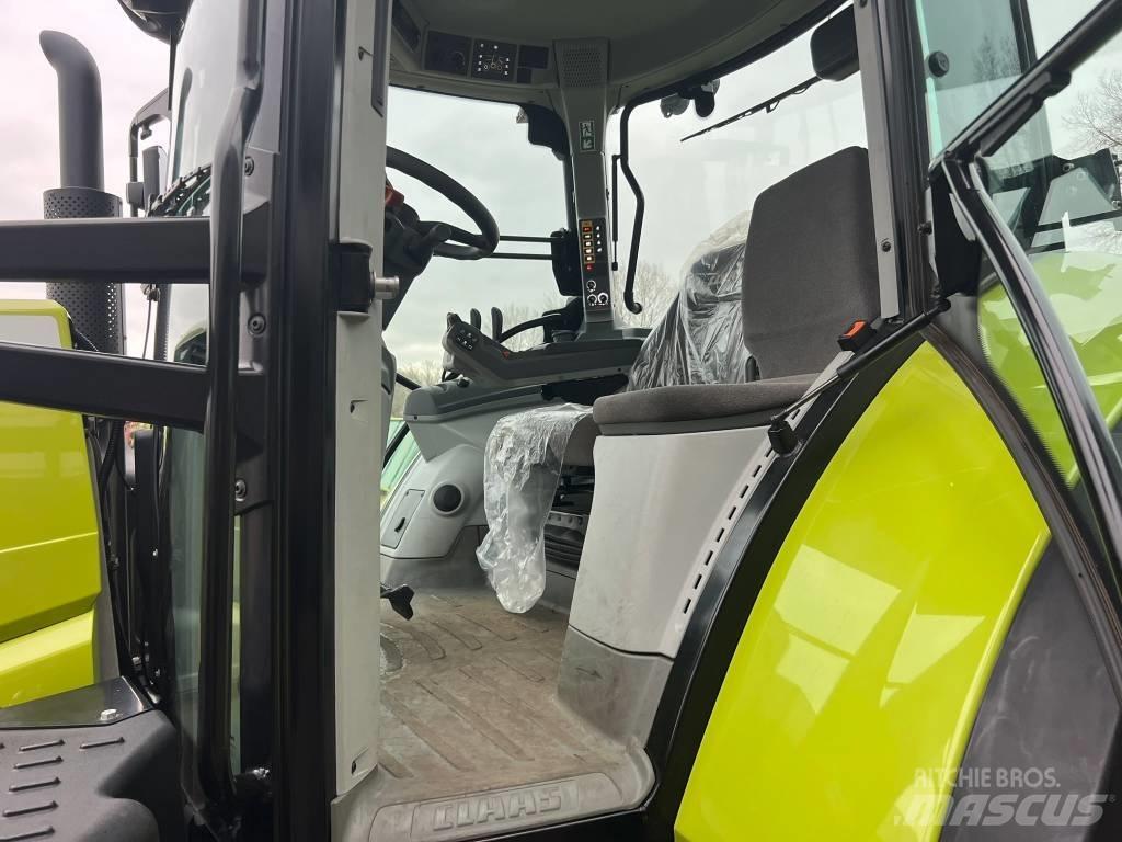 CLAAS Arion 610 CIS Traktory