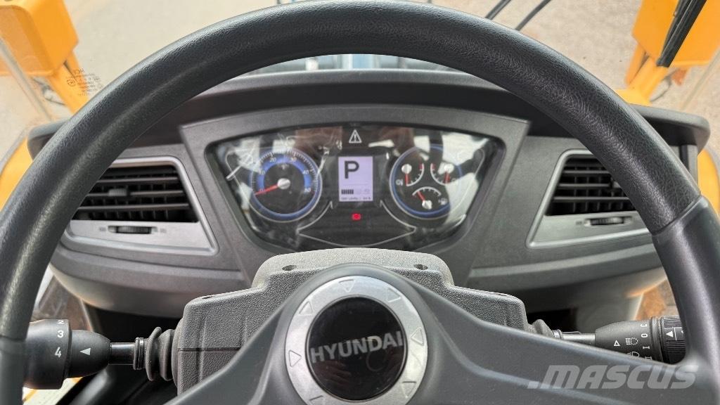 Hyundai HL 940 Kolové nakladače