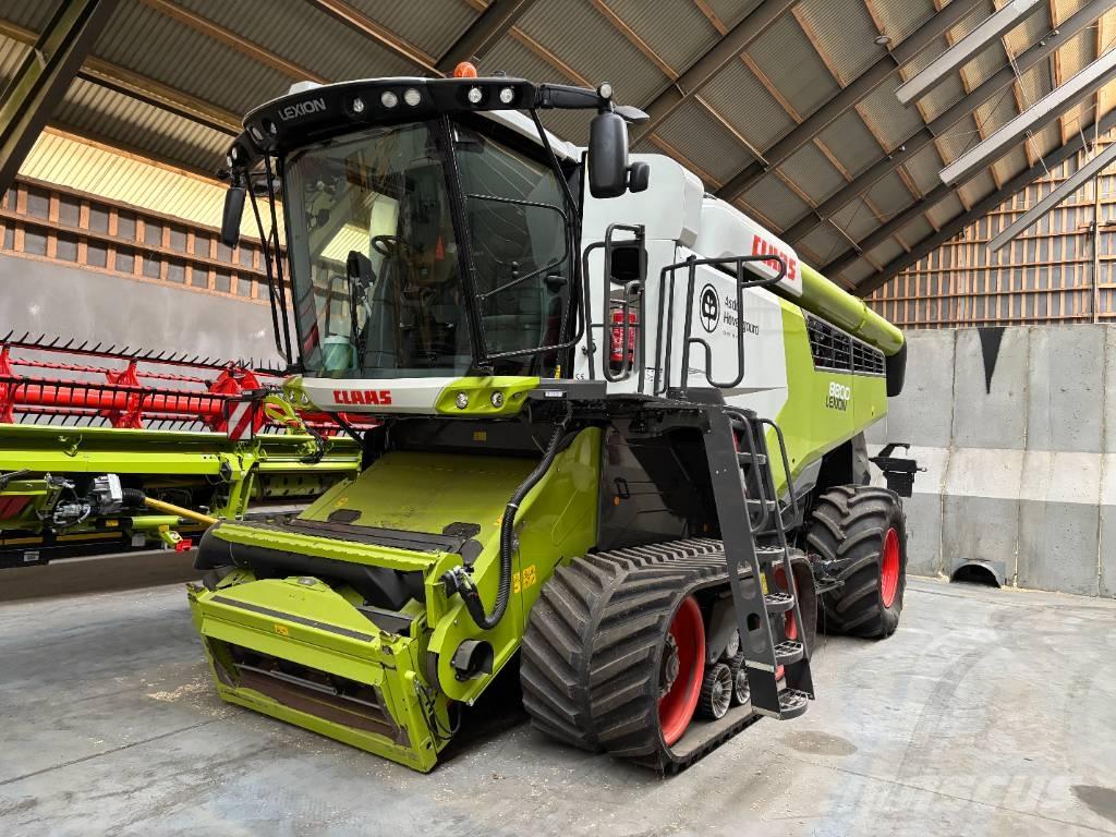CLAAS LEXION 8800 TT Sklízecí mlátičky