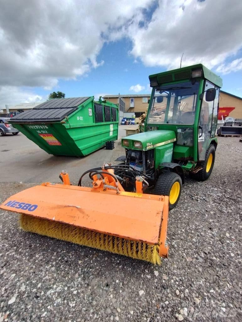 John Deere 955 Kompaktní traktory