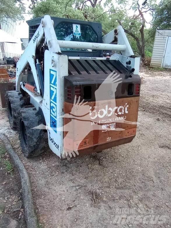 Bobcat 773 Smykem řízené nakladače