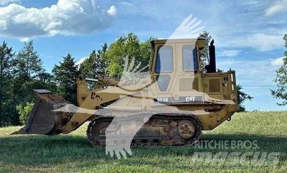 CAT 963B Pásové nakladače