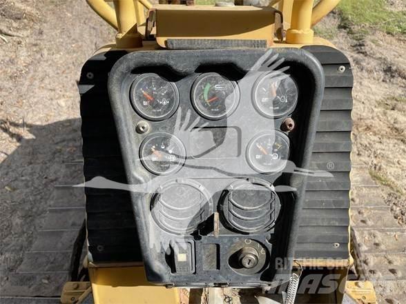 CAT D3G XL Pásové dozery