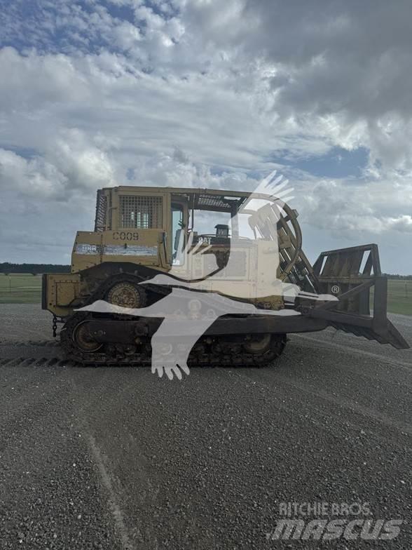CAT D8R Pásové dozery