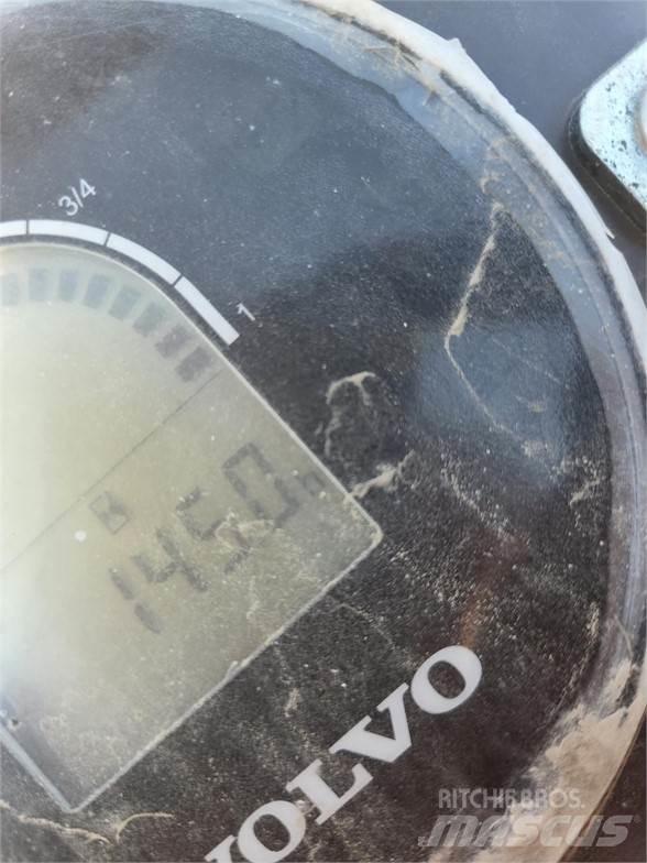 Volvo DD25B Tahačové válce