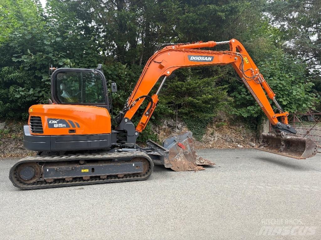 Doosan DX 85 R Midi rýpadla 7t - 12t