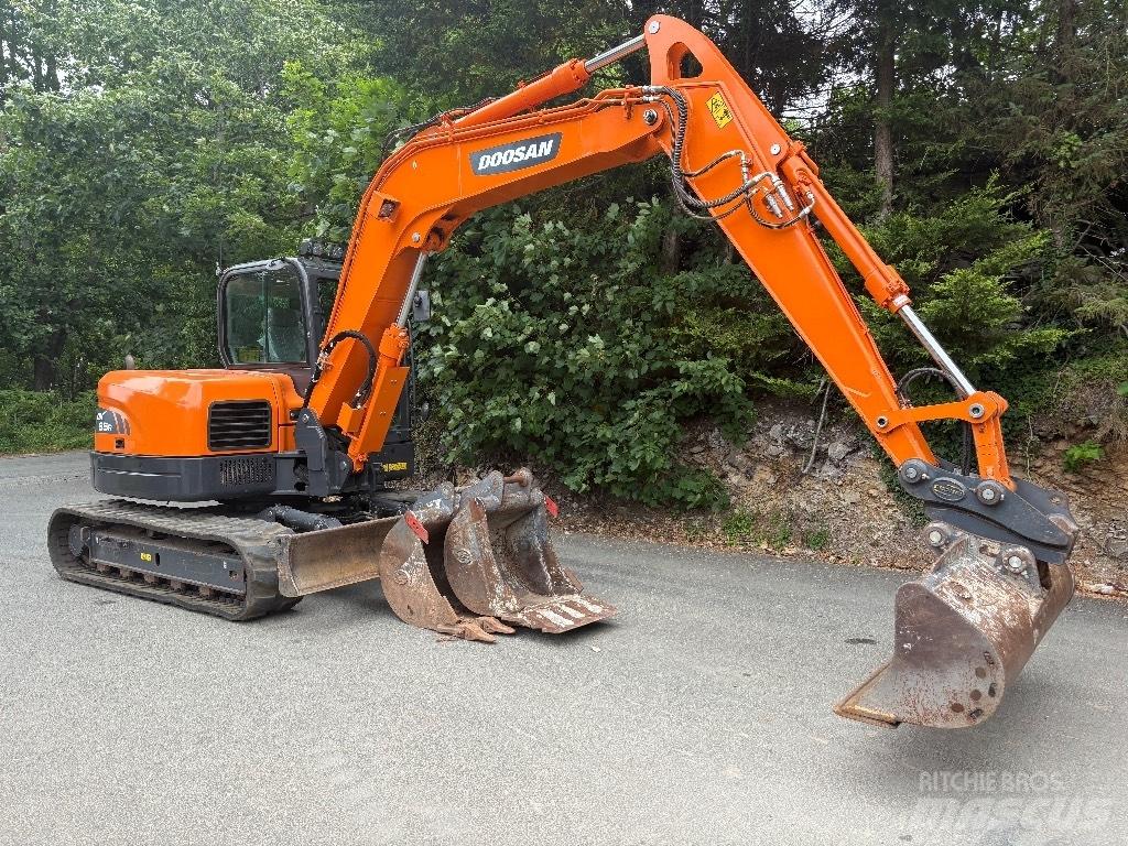 Doosan DX 85 R Midi rýpadla 7t - 12t