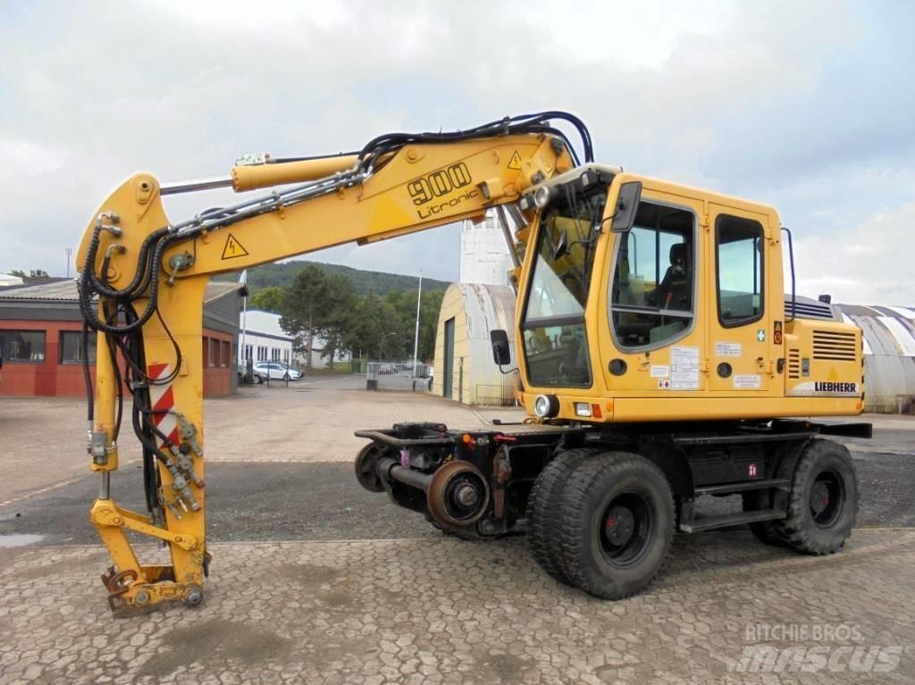 Liebherr A 900 C ZW Kolová rýpadla