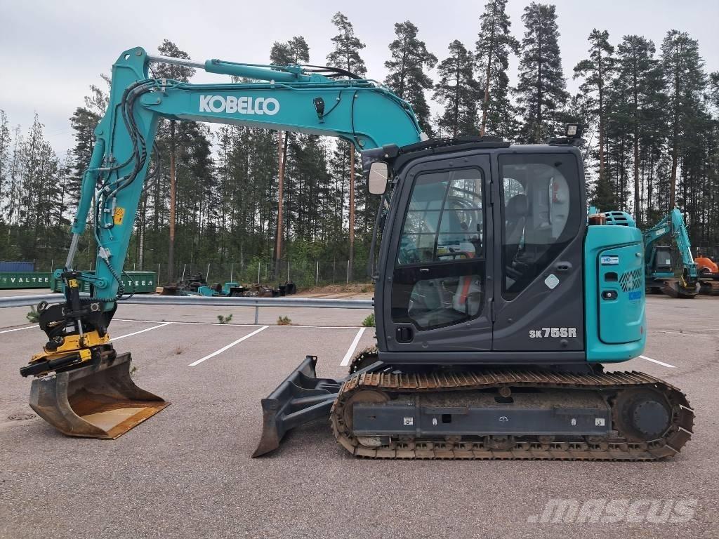 Kobelco SK75SR-7 Midi rýpadla 7t - 12t