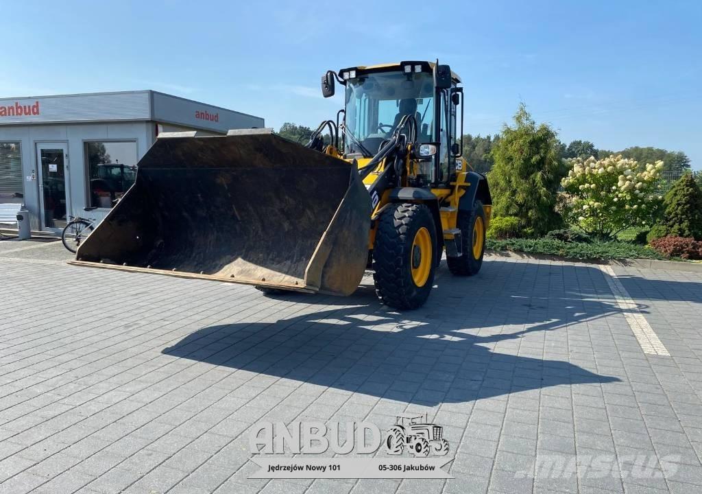 JCB 411 HT Kolové nakladače