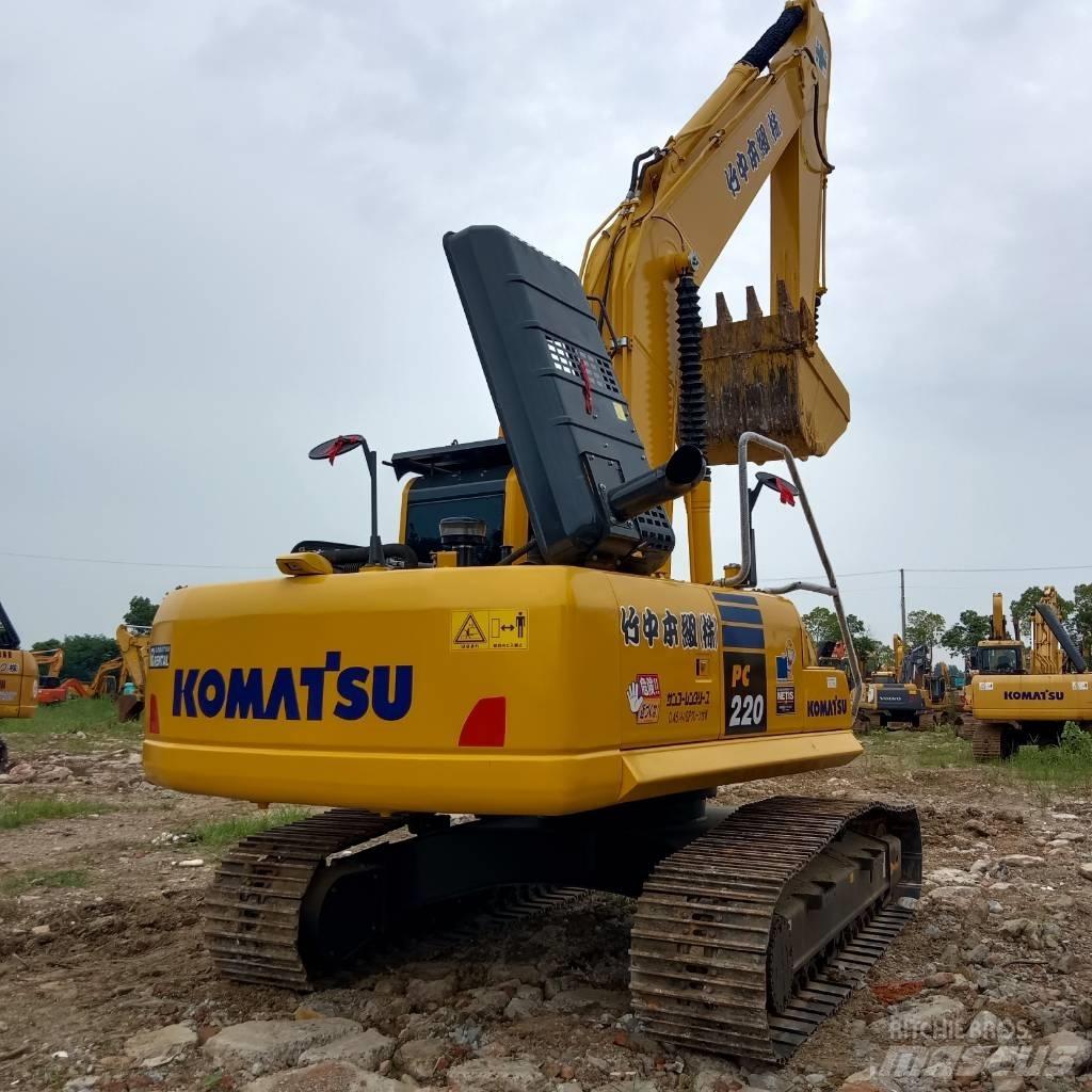 Komatsu PC 220 LC-8 Pásová rýpadla