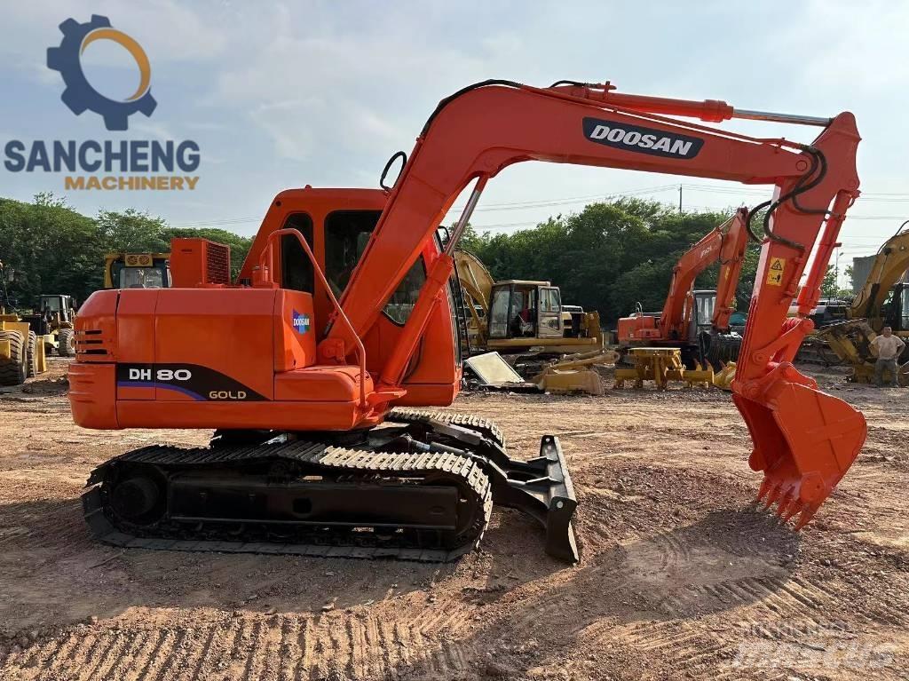 Doosan DH 80 Midi rýpadla 7t - 12t