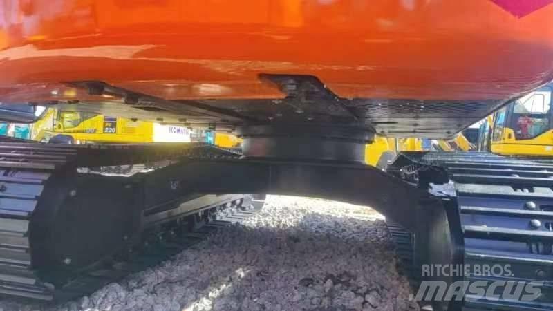 Hitachi ZX 120 Pásová rýpadla