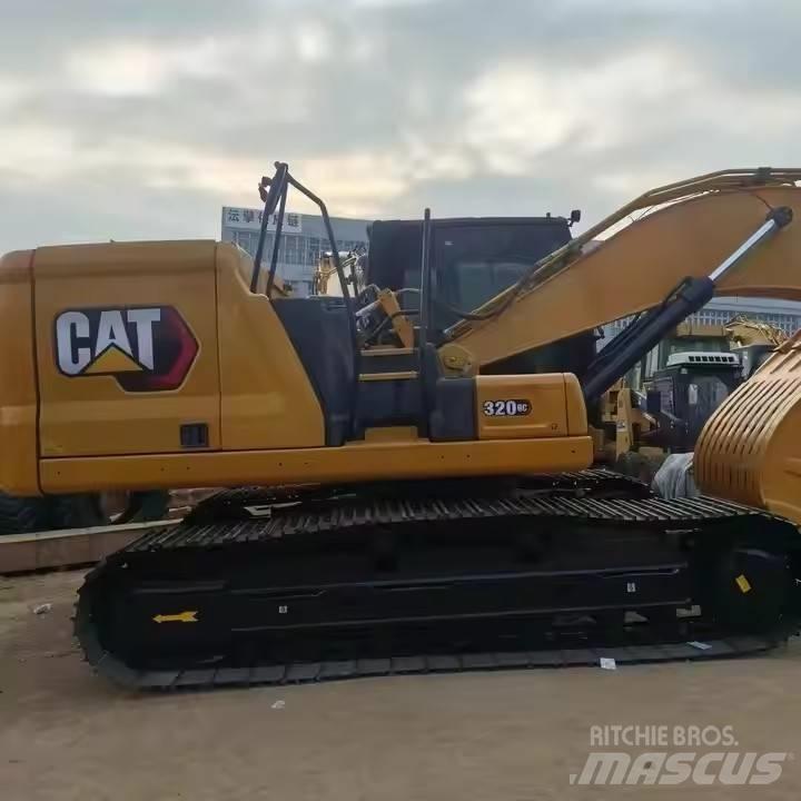 CAT CAT320GC Midi rýpadla 7t - 12t