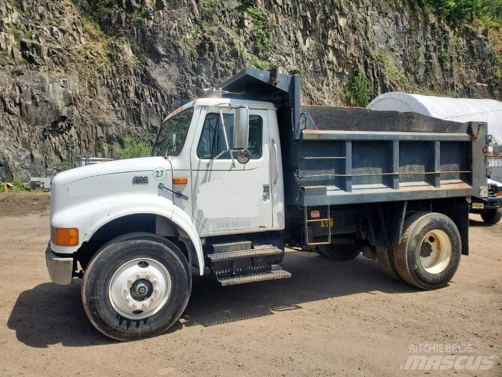 International 4990 Sklápěče