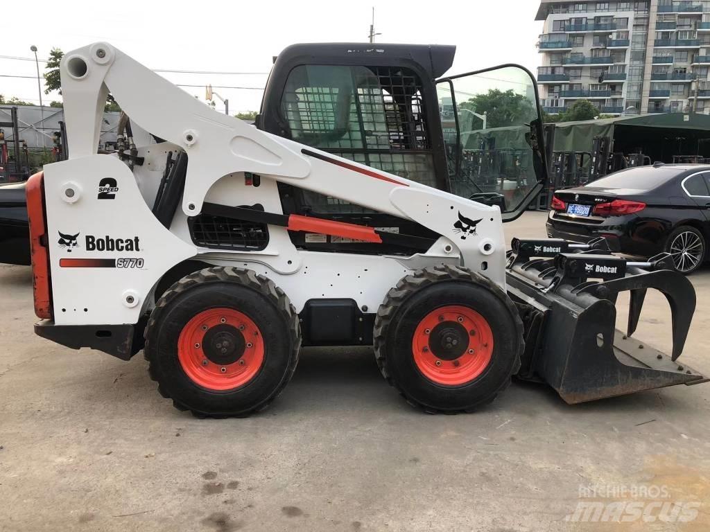Bobcat S770 Smykem řízené nakladače