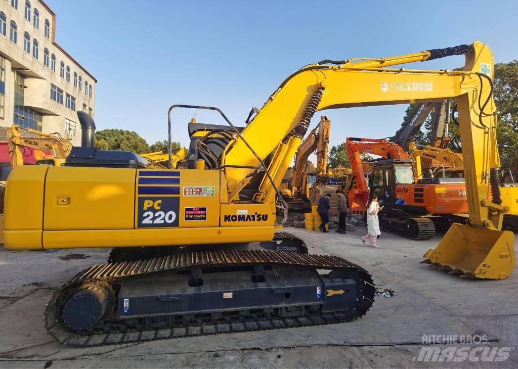 Komatsu PC 220-7 Pásová rýpadla