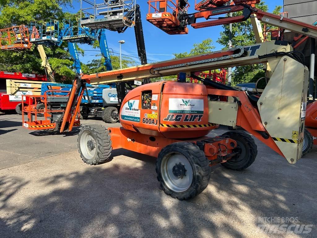 JLG 600 AJ Kloubové plošiny