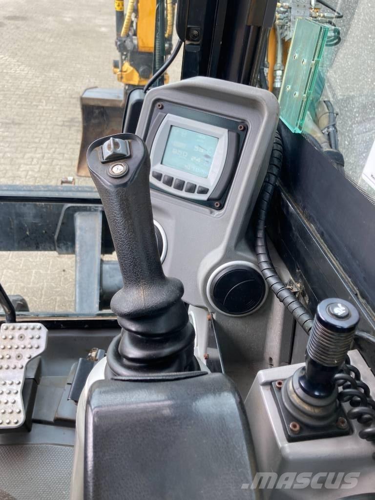 JCB 86 C-1 eco Midi rýpadla 7t - 12t