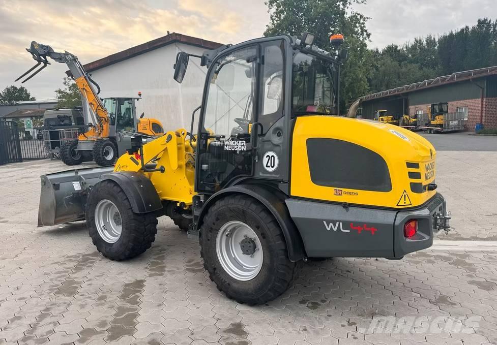 Wacker Neuson WL 44 Kolové nakladače