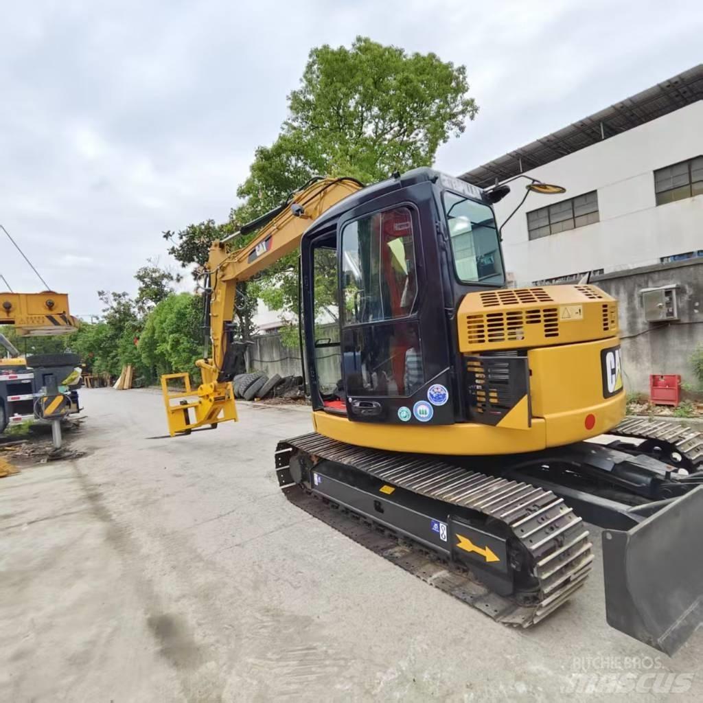 CAT 308 D Midi rýpadla 7t - 12t