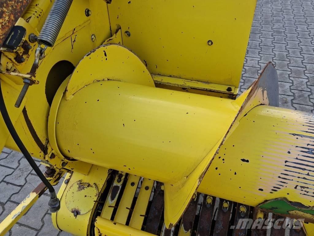 John Deere 630 A Samojízdné sekačky