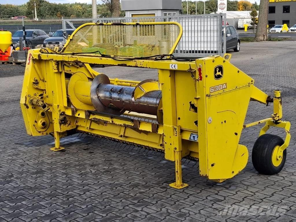 John Deere 630 A Samojízdné sekačky