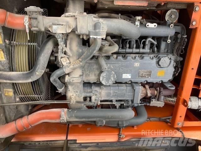 Doosan DX 225 LC-3 Pásová rýpadla