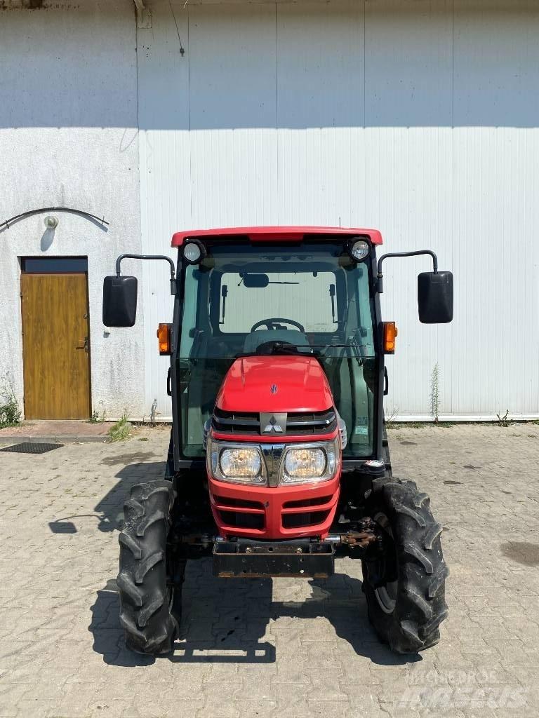 Mitsubishi GOK 341 Kompaktní traktory