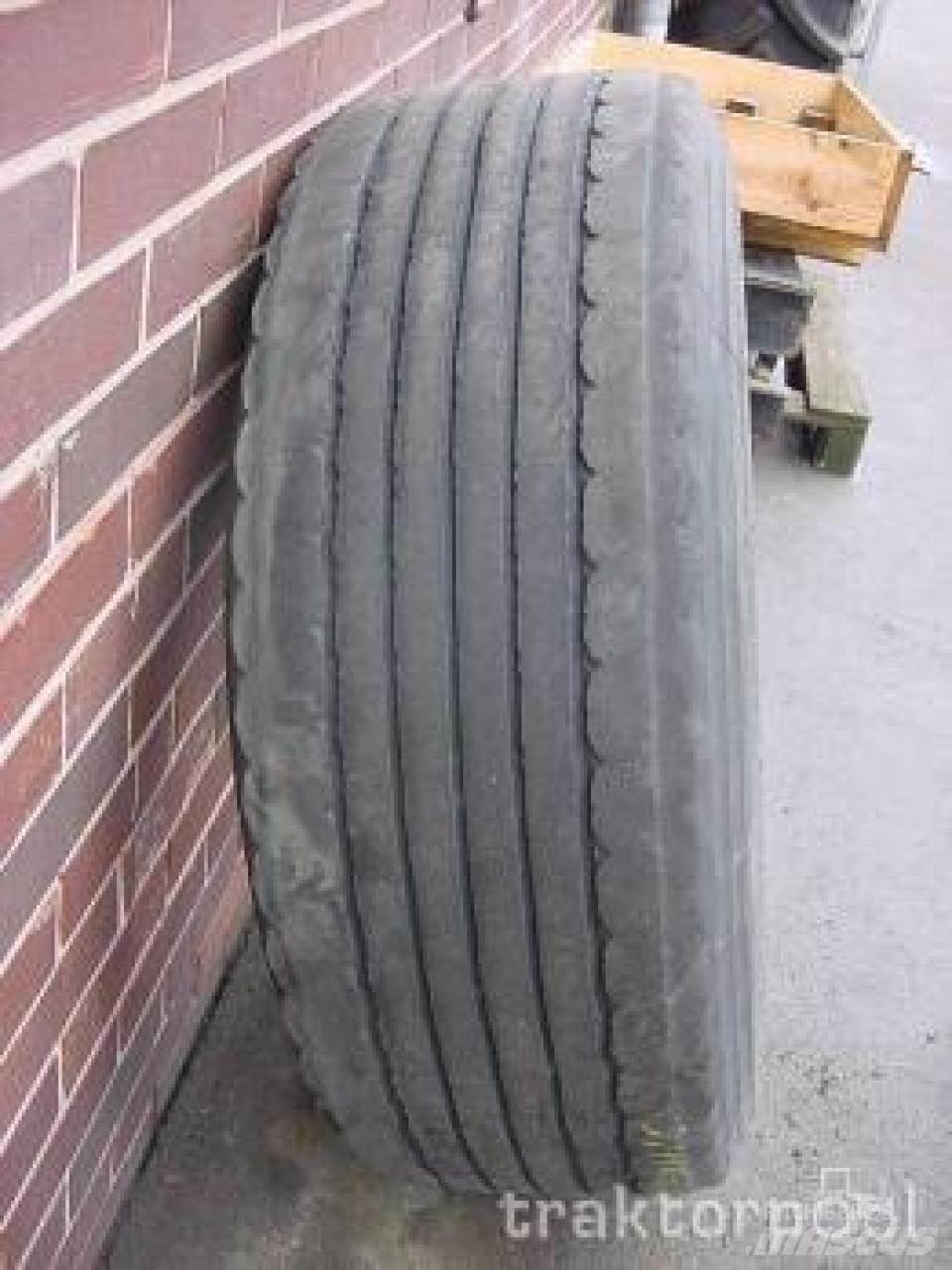  385/65 R 22,5 Pneumatiky, kola a ráfky