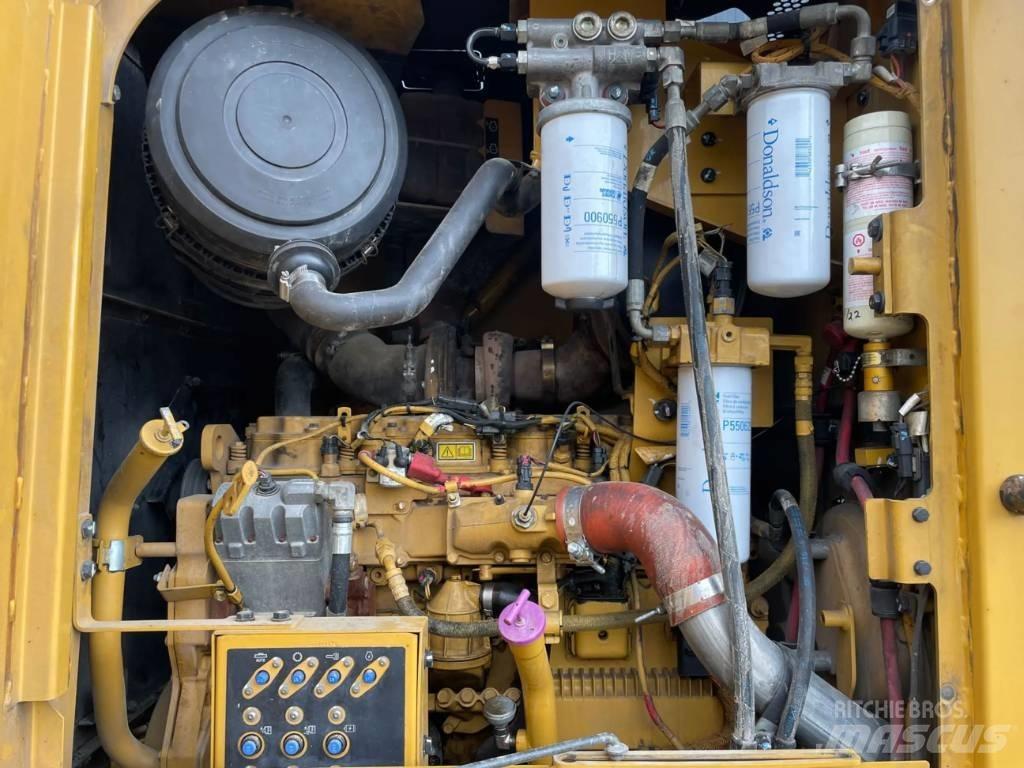 CAT 140M Grejdry