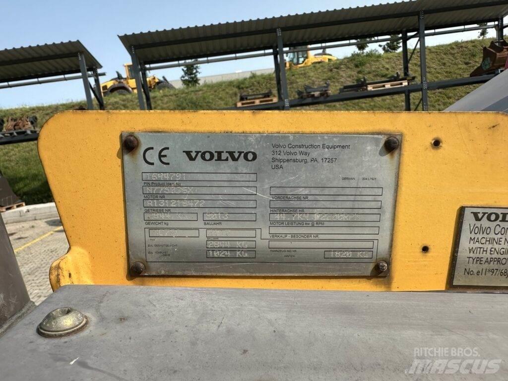 Volvo MC70C Smykem řízené nakladače