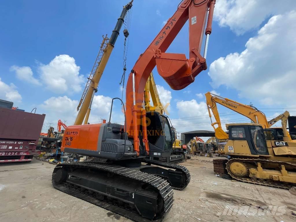Hitachi ZX 240 Pásová rýpadla