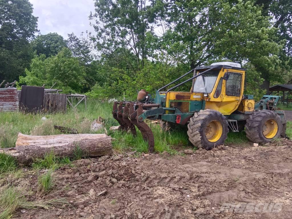 HSM 807 Lesní traktory