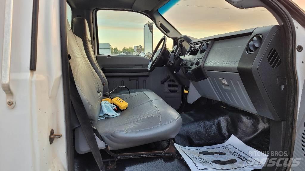 Ford F 650 SD Vozy na dřevní štěpku