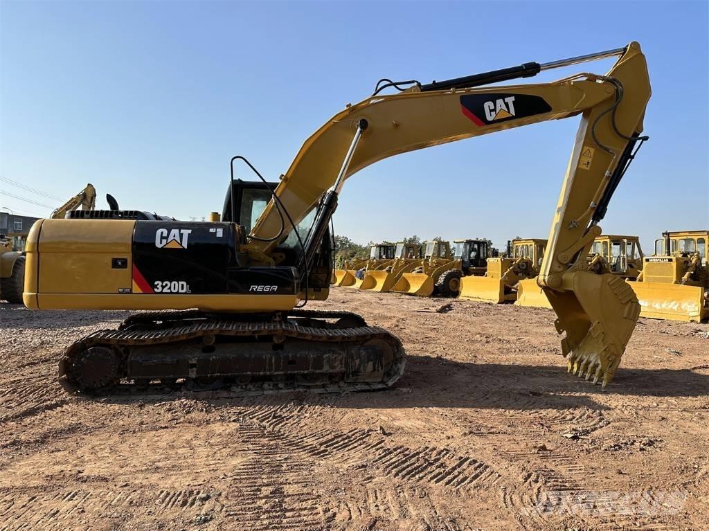 CAT 320 D Pásová rýpadla