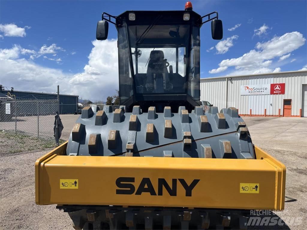 Sany SSR 120C 8 Smykem řízené nakladače