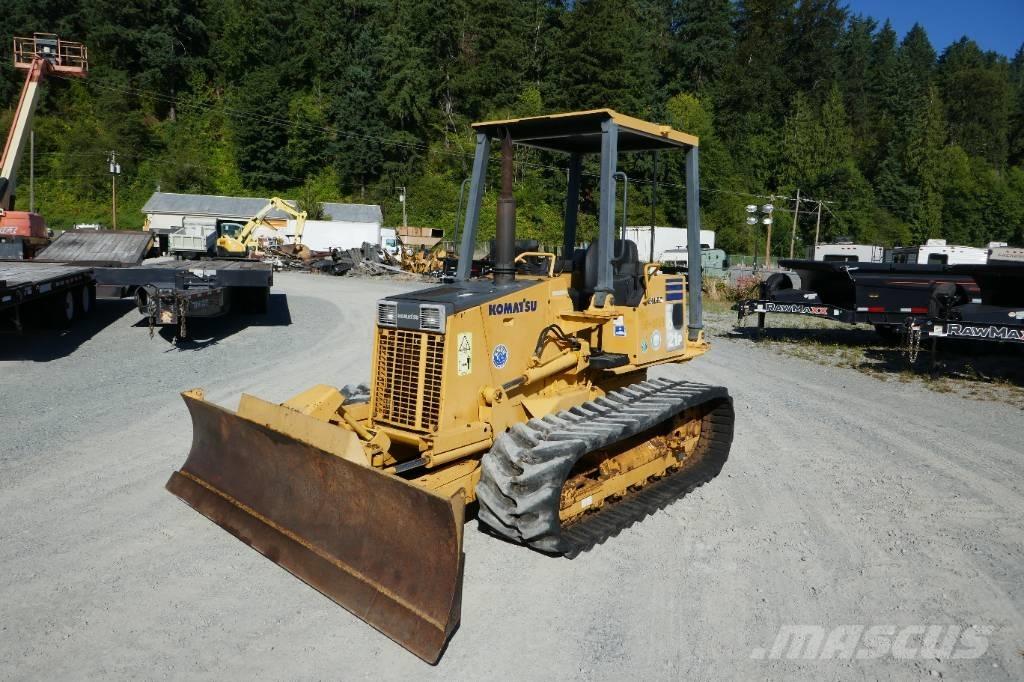 Komatsu D 21 P-8 Pásové dozery
