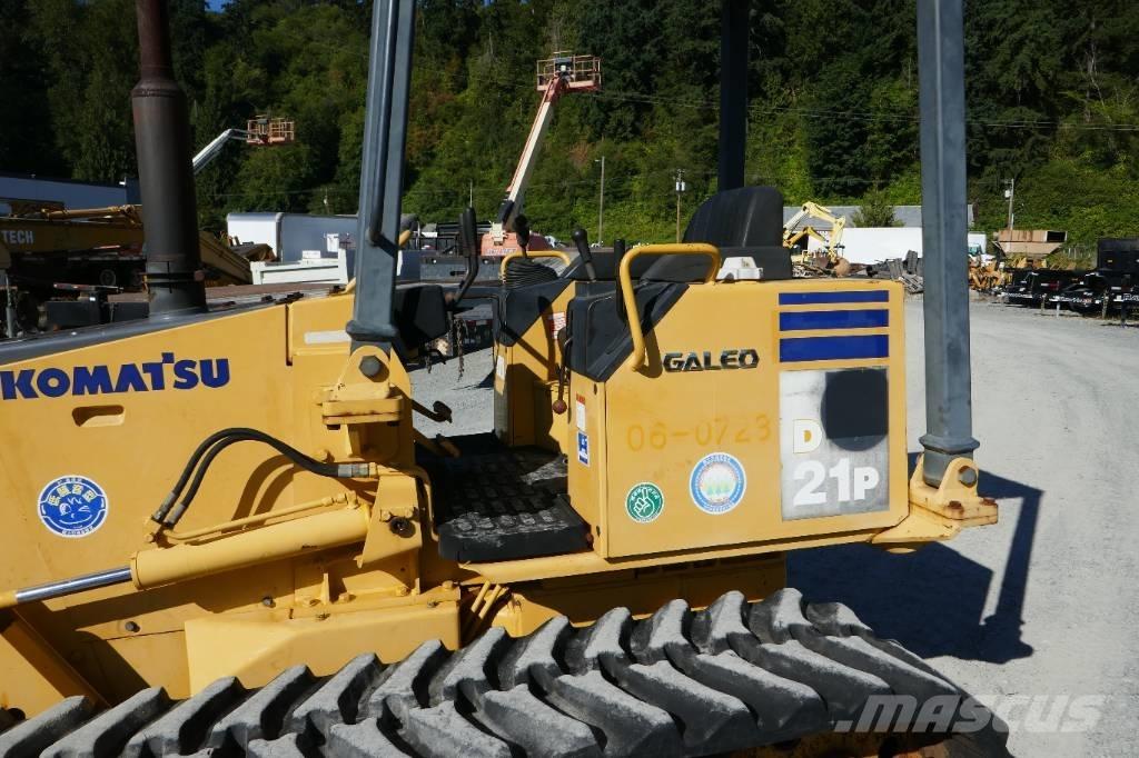 Komatsu D 21 P-8 Pásové dozery