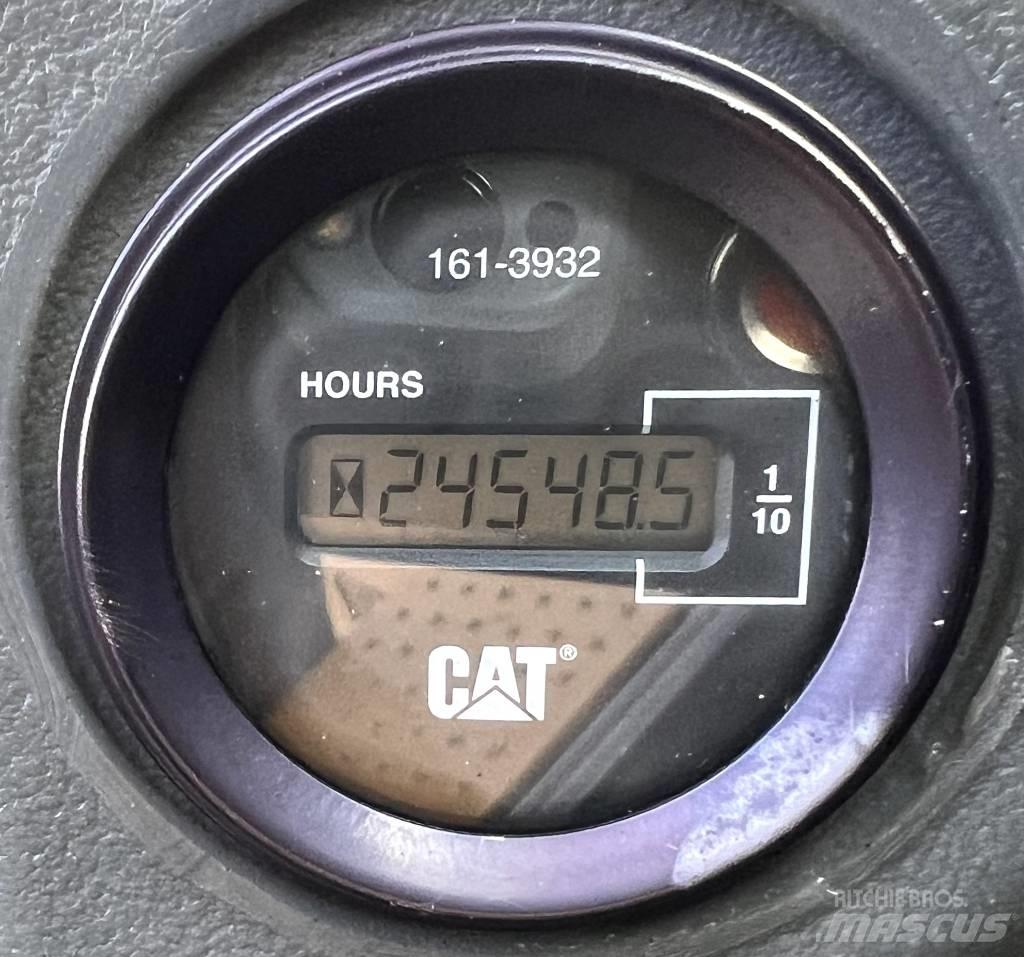 CAT 938 G Kolové nakladače