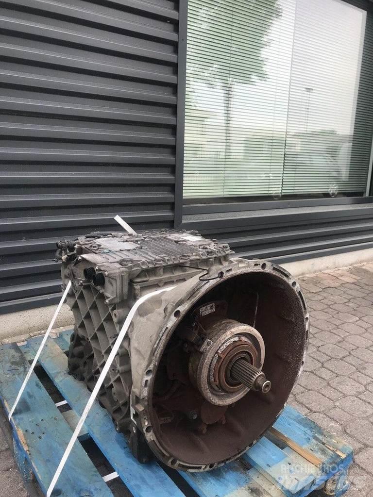 Volvo AT2412C Převodovky