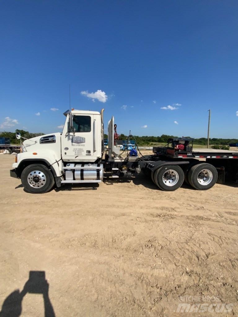 Western Star 4700 Tahače