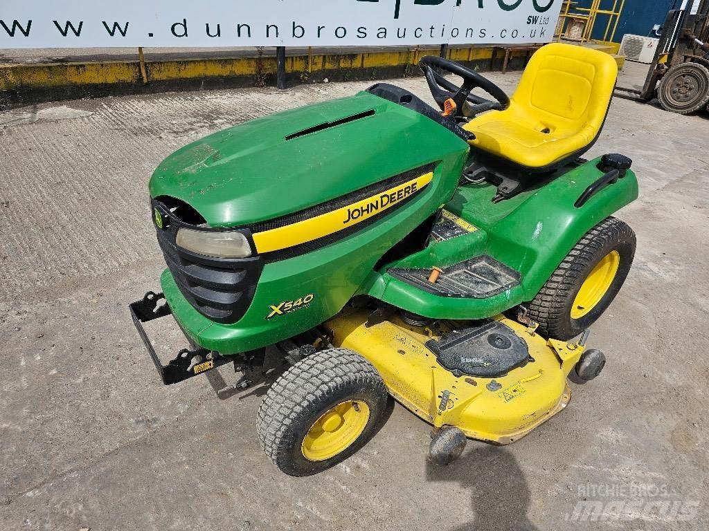 John Deere X 540 Kompaktní traktory