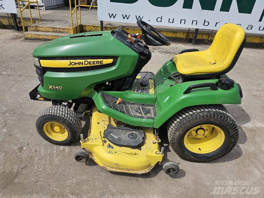 John Deere X 540 Kompaktní traktory