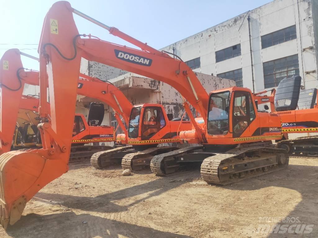 Doosan DH220LC-7 Pásová rýpadla