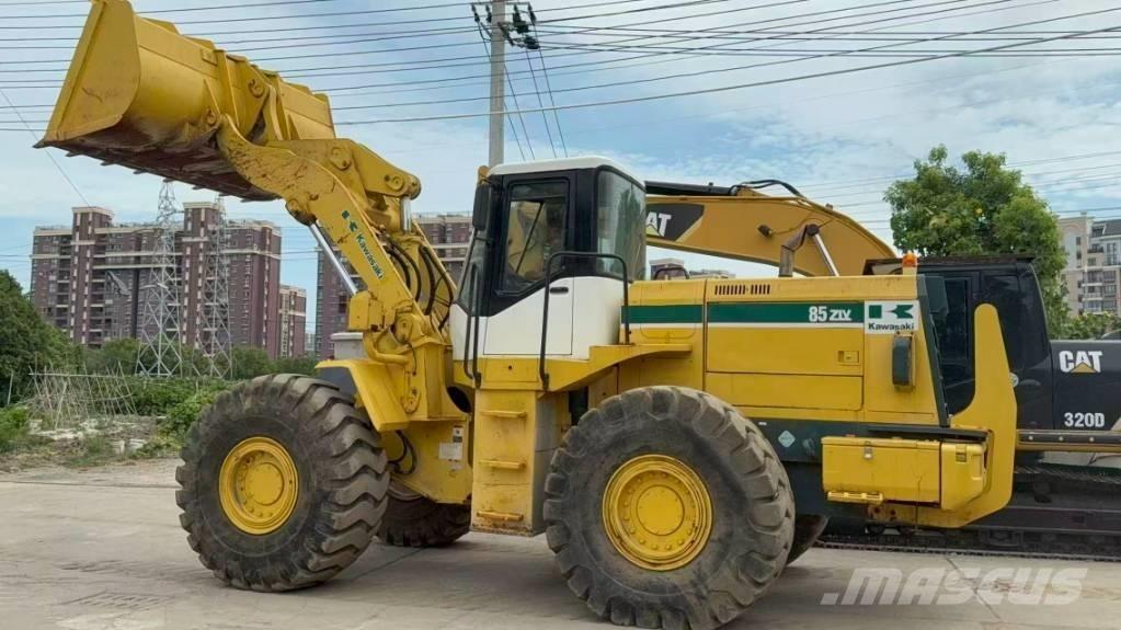 Kawasaki 85 Z Kolové nakladače